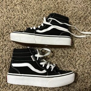 Vans size 2.5 EUC